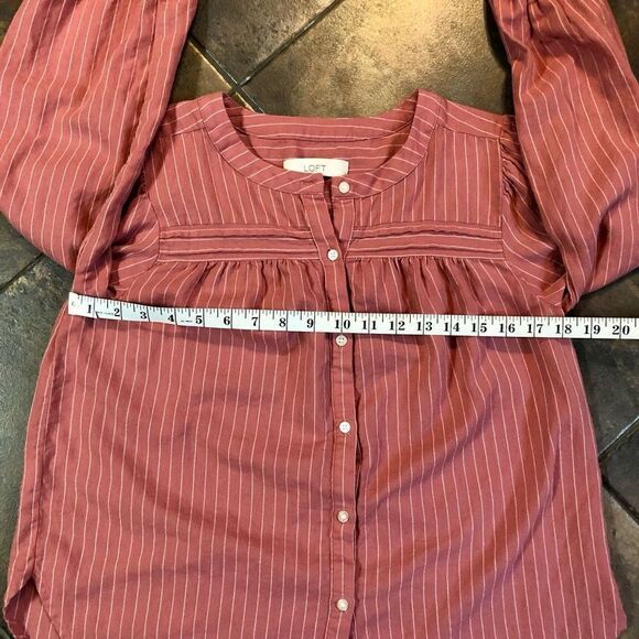 Loft Women’s Button Down Long Sleeve Blouse Pink White Size Small - Picture 7 of 10